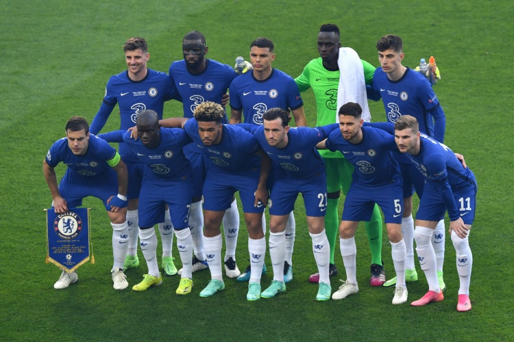 多特蒙德球迷挂横幅，反对海外比赛并攻击西甲高层（多特蒙德球迷打出横幅，抵制海外办赛并抨击西甲高层）