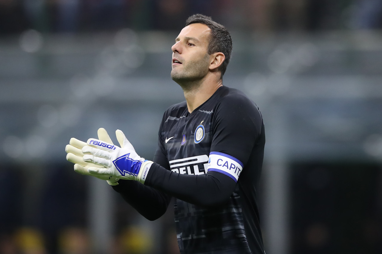 曼联错失良机，西汉姆联打击与英超联赛影响