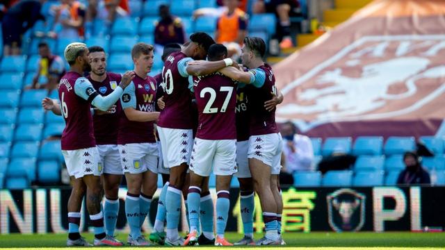 麦卡利斯特：庆祝动作是献给家人的；希望梅西能一直在国家队