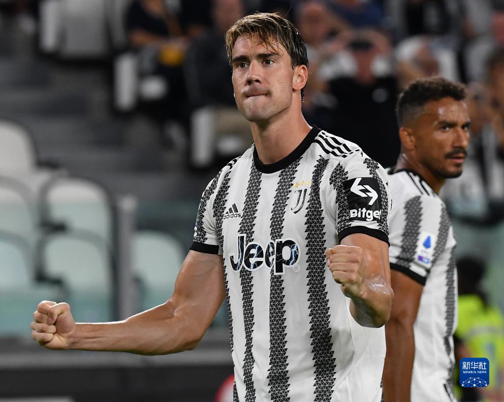 队报专访卡卢卢：阅读和电影是我生命中的重要部分