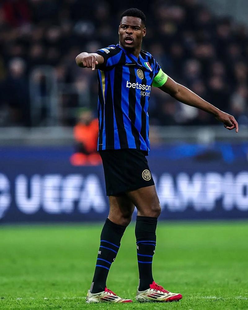 22胜3平，拜仁从未在德甲主场输给弗赖堡（拜仁德甲主场对弗赖堡22胜3平，保持不败）