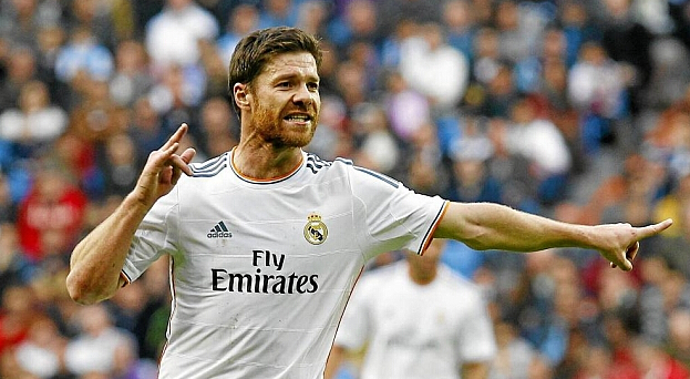 马刺和火箭，打造超级豪阵，谁更有机会交易得到字母哥