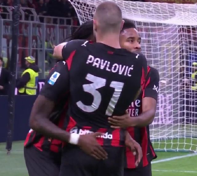 前巴萨高管谈亚马尔：要保持谦逊专注于足球，别相信一切赞美（巴萨前高层谈亚马尔：保持谦逊、专注足球，别被赞誉冲昏头脑）