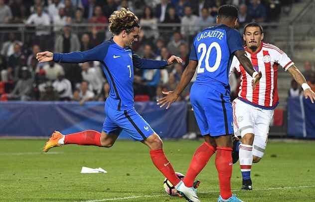 罗马诺：16岁基亚拉将与拜仁签署新合同，成为俱乐部长期计划（罗马诺：16岁基亚拉将与拜仁签订新约，纳入俱乐部长期规划）