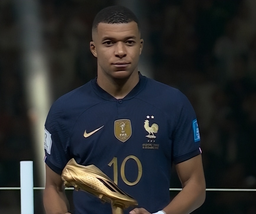 足球欧冠帽子戏法榜再添一人（又一人跻身欧冠帽子戏法榜）