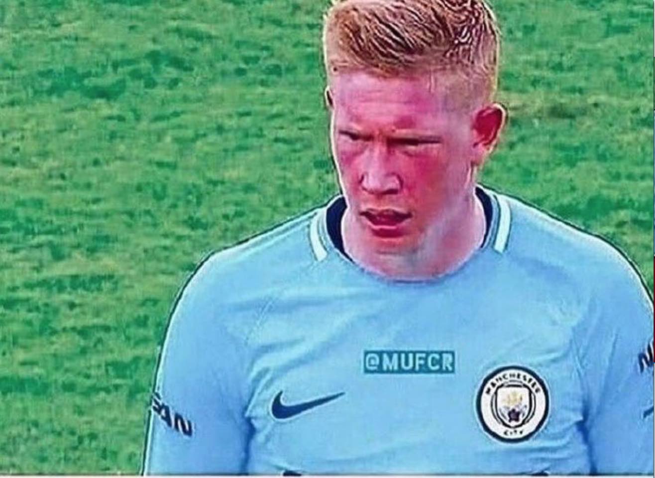 为何近期首发阵容稳定？瓜迪奥拉打趣：我不想再被媒体批评了