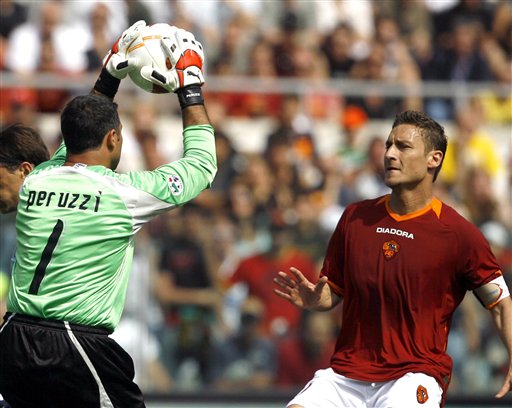 欧冠半场：詹姆斯助攻佩德罗破门，切尔西暂1-0亚特兰大