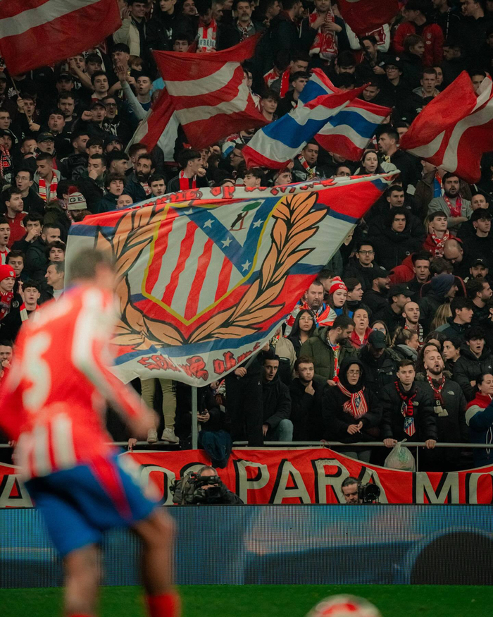 英超半场：迪亚斯世界波，格瓦迪奥尔破门，曼城2-0桑德兰（英超半场战报：迪亚斯轰世界波，格瓦迪奥尔破门，曼城2-0暂领先桑德兰）