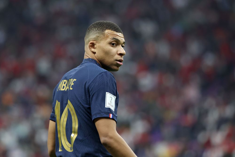 德天空：拜仁看上安德莱赫特17岁中场德卡特