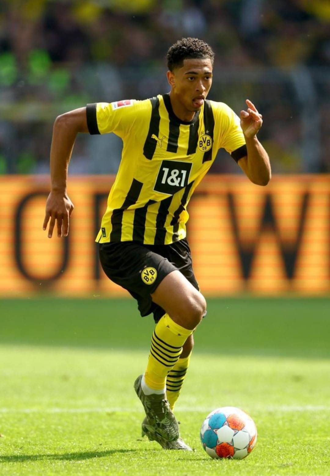 斯图加特0-0霍芬海姆，两队各拿一分（斯图加特与霍芬海姆互交白卷，双方各取一分）