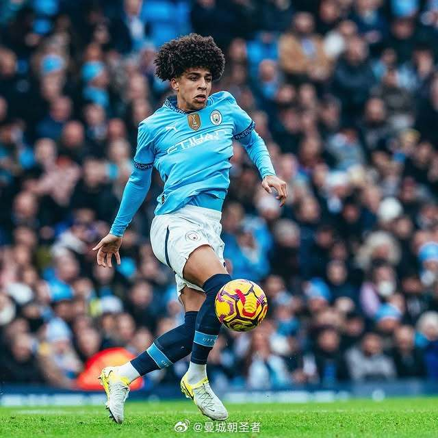 加蓬主帅：难以释怀世预赛出局，非洲杯目标是打进四强（加蓬主帅：世预赛出局仍难接受，非洲杯力争跻身四强）