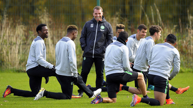 阿根廷球员看女儿球赛时与他人发生争执，被汽车钥匙刺伤头部