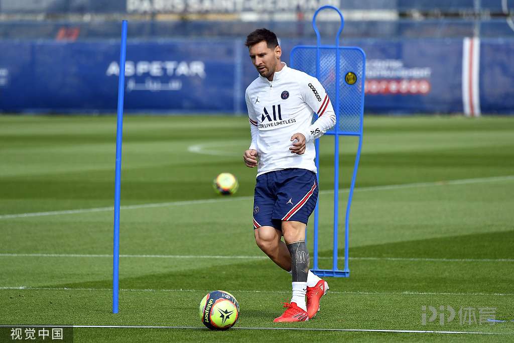 苏格兰晋级世界杯，前曼联炸弹小队成员社媒祝福麦克托米奈（苏格兰闯进世界杯，前曼联“炸弹小队”成员发文祝贺麦克托米奈）