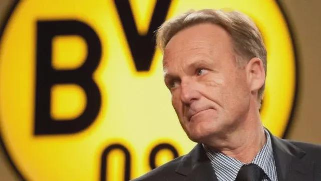 U22国家队走进成都实验小学西区分校，黄博文、于大宝等人与师生互动